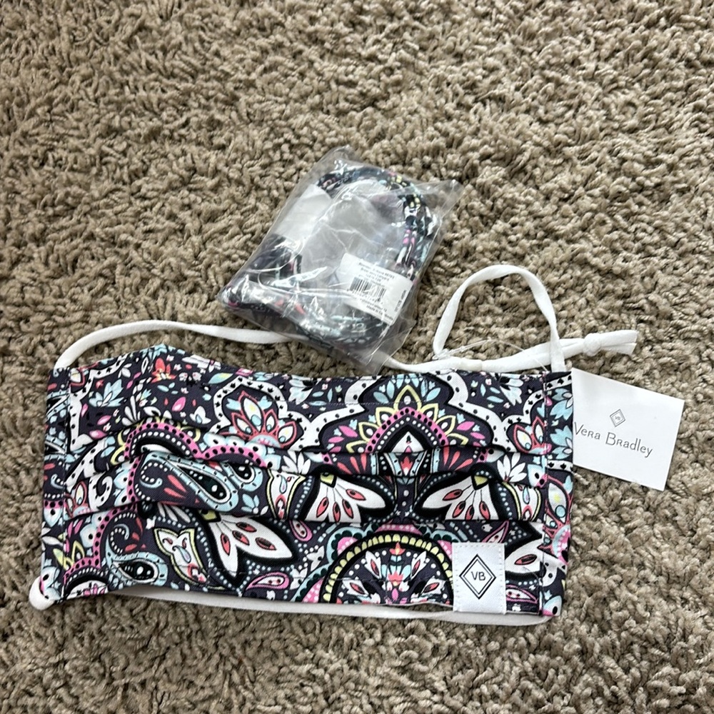 NWT Vera Bradley mask and Lanyard